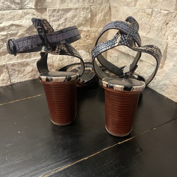 Coach Pipher Python/Anaconda Size 8.5 Wooden Block Heel with Ankle Clasp - Picture 7 of 10